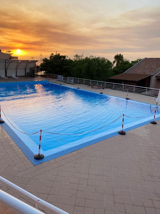La Dimora Delle Begonie Apartment เชฟาลู ภายนอก รูปภาพ