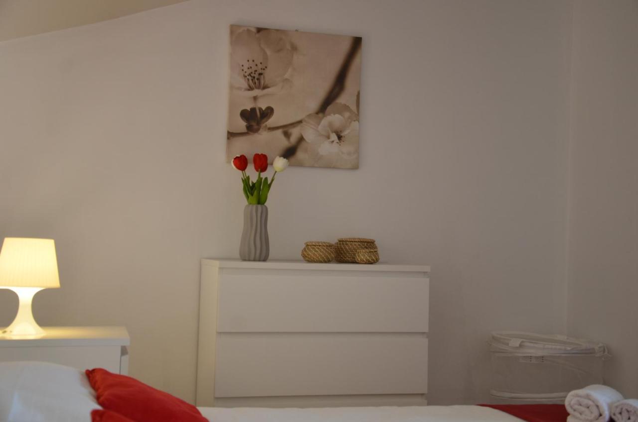 La Dimora Delle Begonie Apartment เชฟาลู ภายนอก รูปภาพ